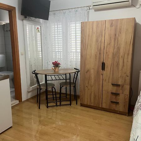 Guest House Matana Pomena Ngoại thất bức ảnh