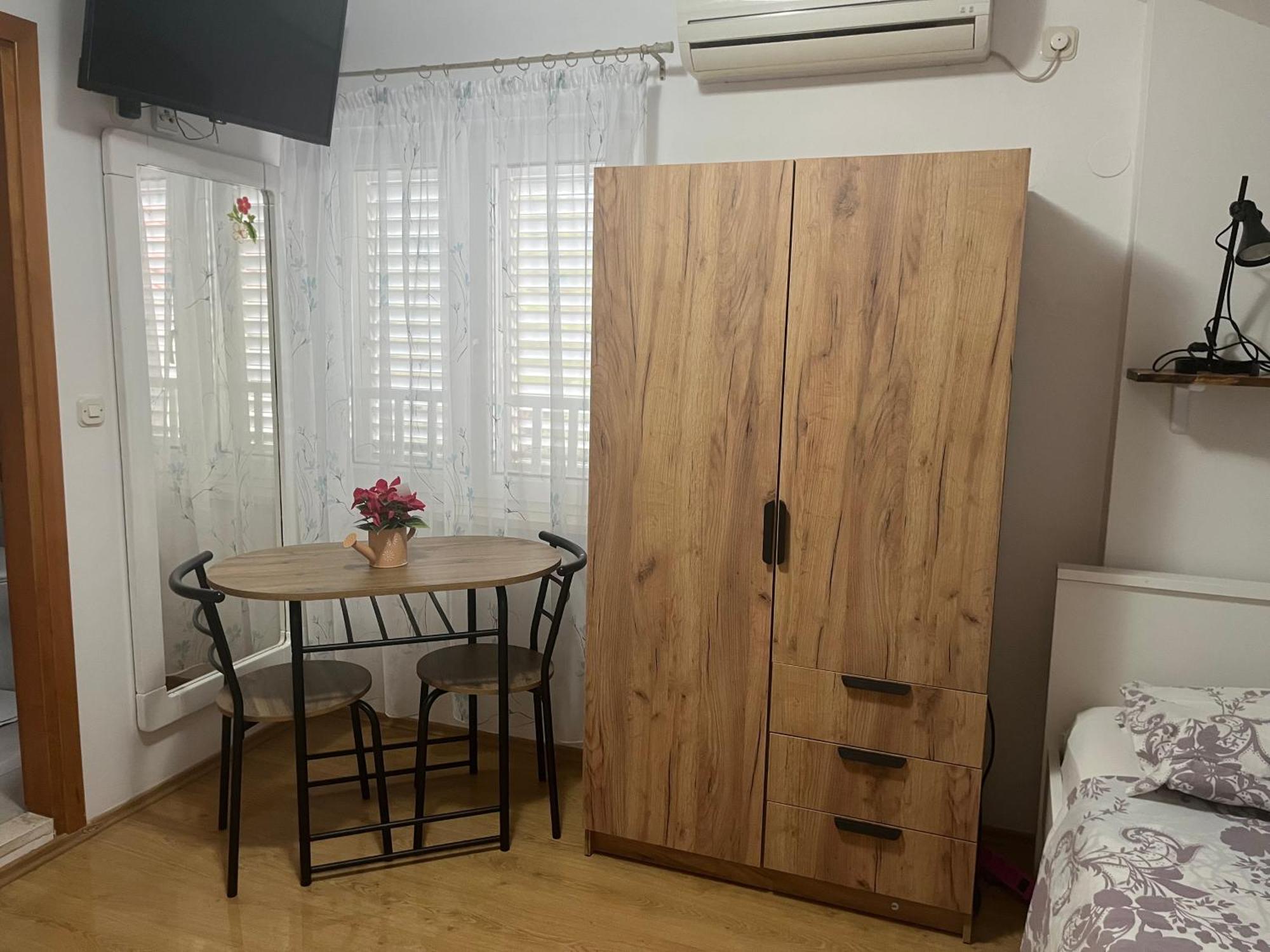 Guest House Matana Pomena Ngoại thất bức ảnh